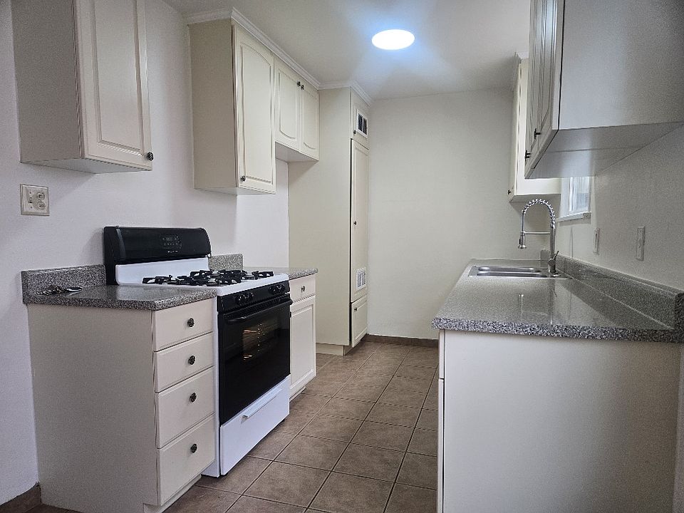 1st image of 15914 Sherman Way APT 2