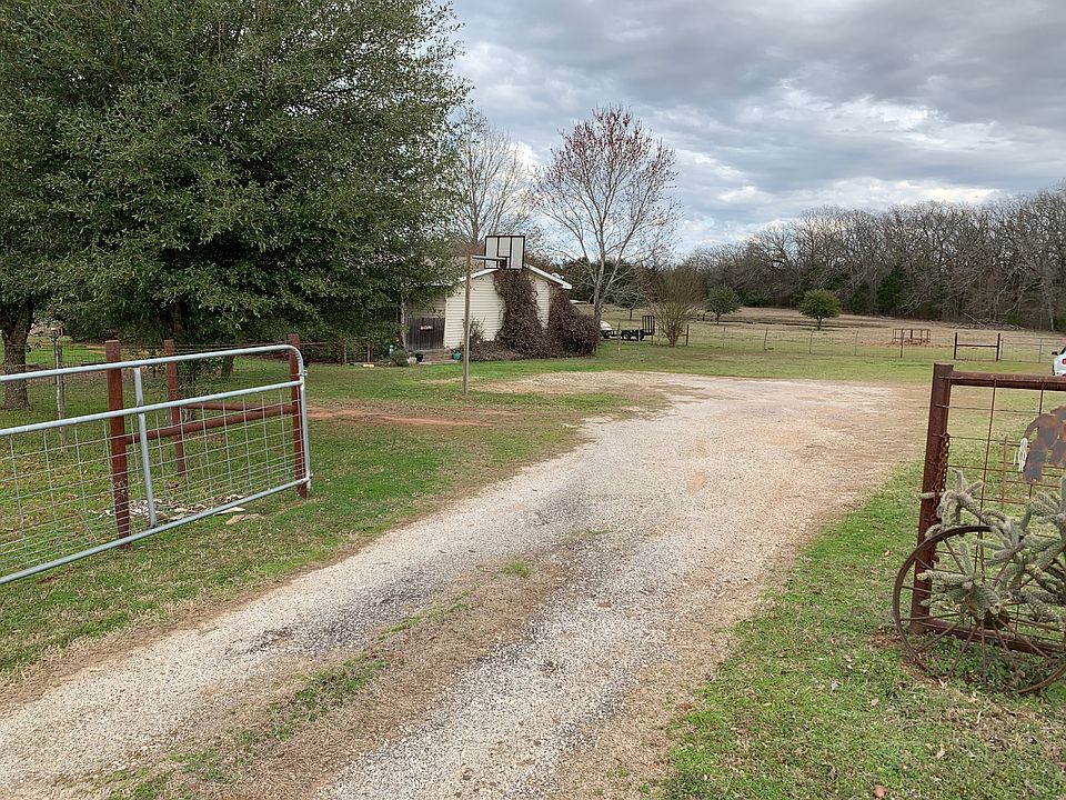 1st image of Creek Side Dr