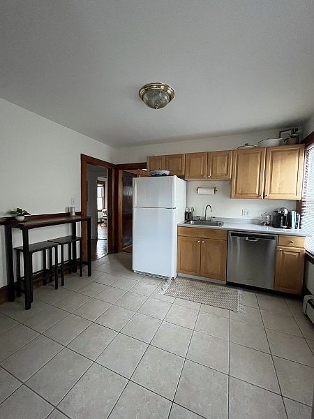 One side of Kitchen (with space to dine in)