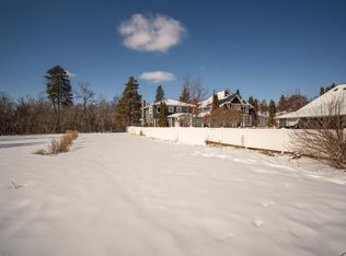 9209 96th St NW, Edmonton, AB T6C 3Y5