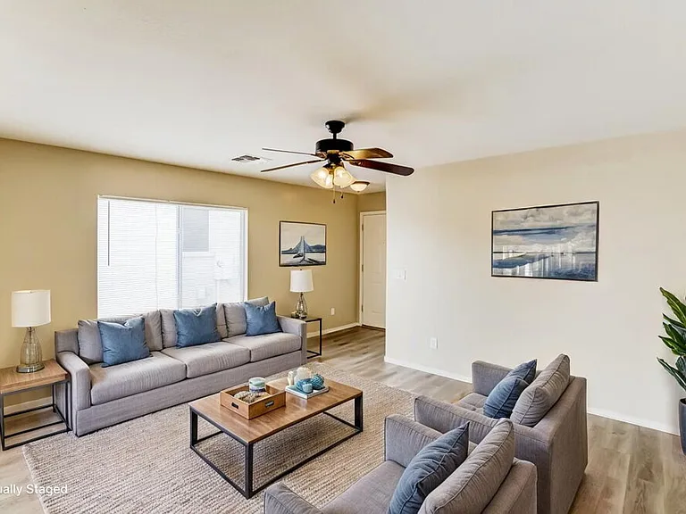 1105 S 225th Ave — Photo 4
