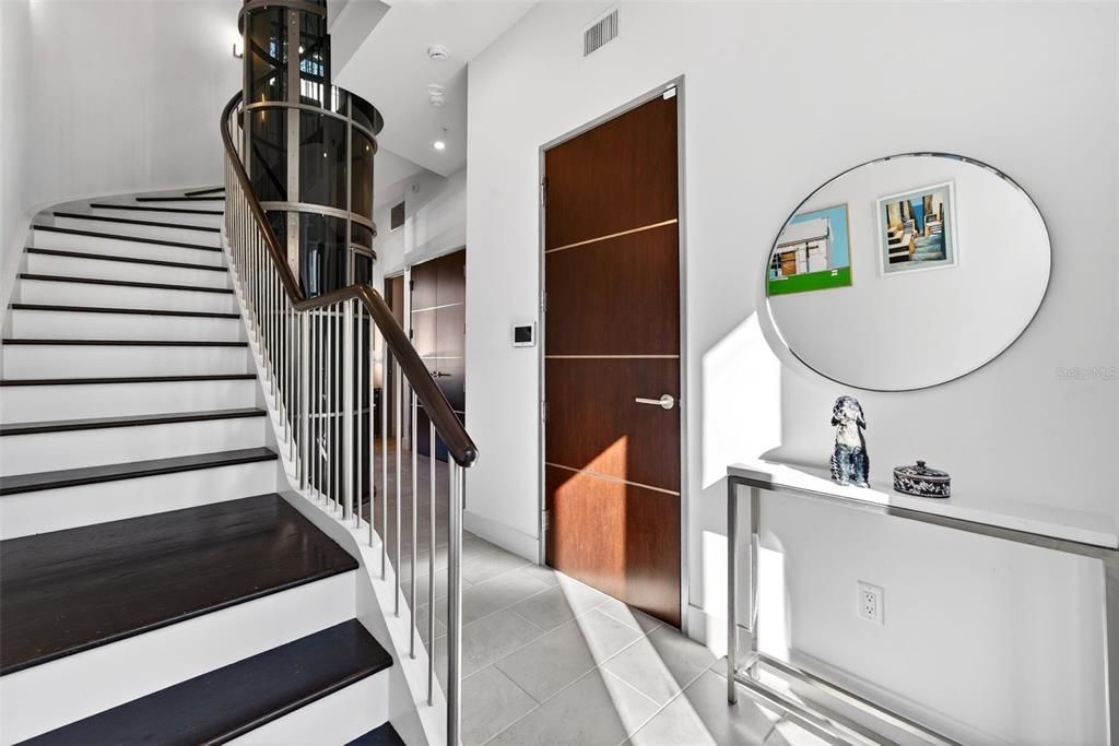 234 Cosmopolitan Ct, Sarasota, FL - View 4