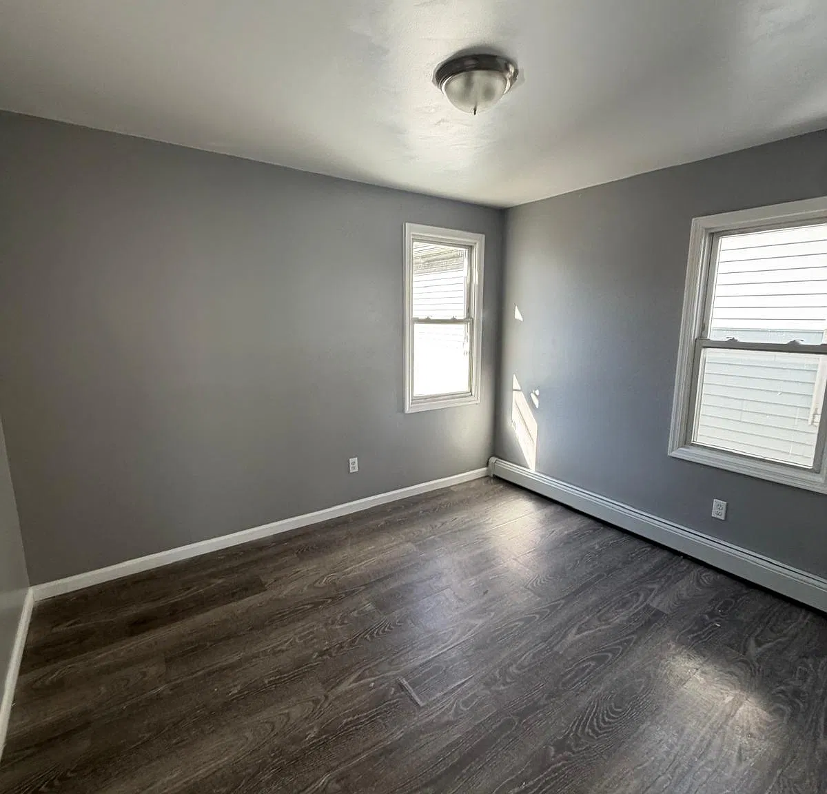 2 bed, 1350 sqft, $2,100 — Photo 4
