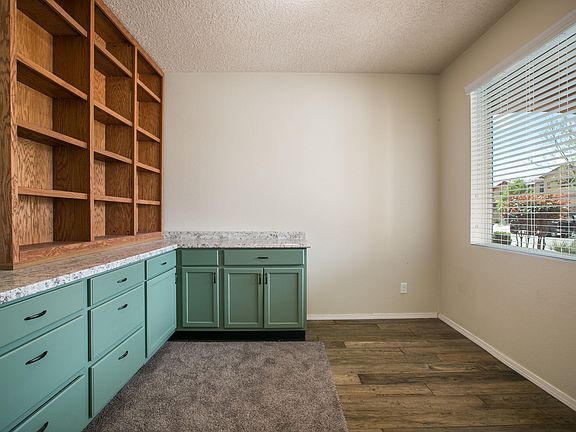 5th image of 2032 Maywood Dr SE