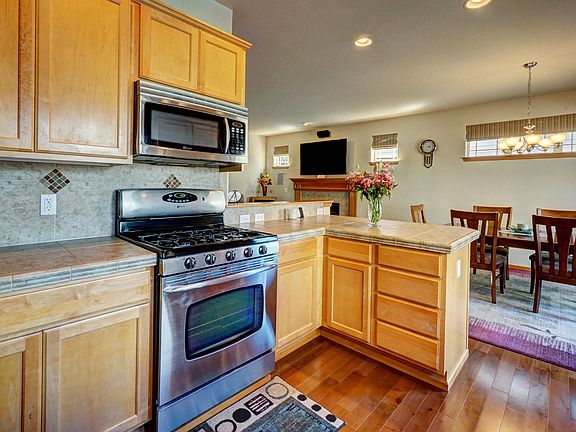 Spotless Kitchen / Nat Gas