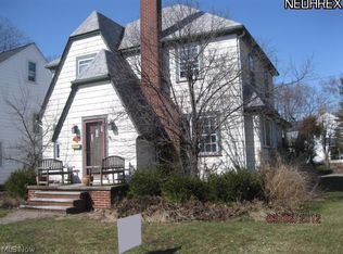 220 Stanford Dr, Berea, OH 44017