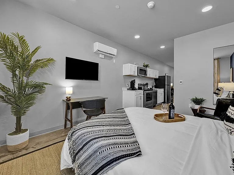 Market Lofts on Third — Photo 13