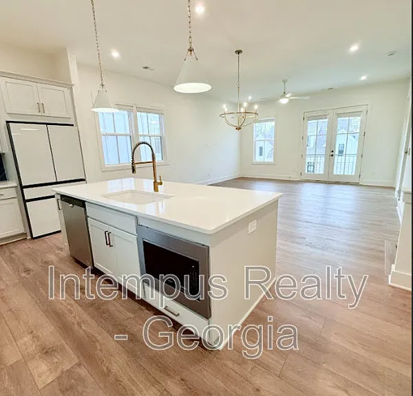 102 Pinecone Pkwy — Photo 7
