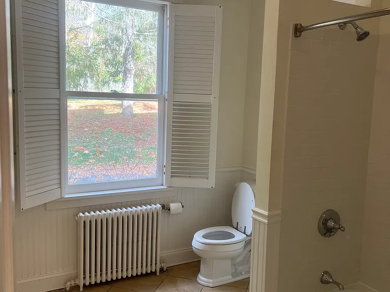 50 River Dr #21 — Photo 9