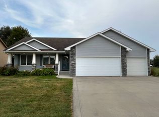 407 SW Springfield Dr, Ankeny, IA 50023