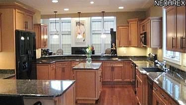 5th image of 4925 Glengary Ln