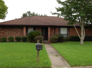 8240 Killian Ln, Beaumont, TX 77706