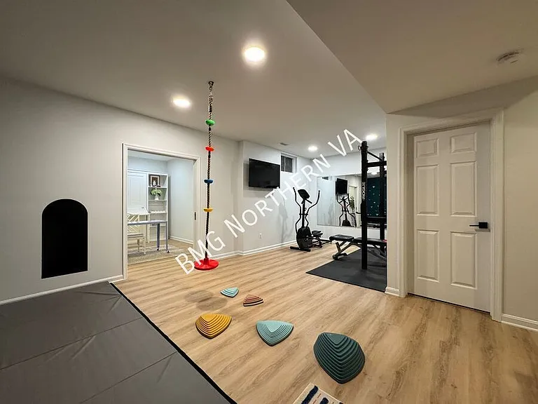 5654 Governors Pond Cir — Photo 29
