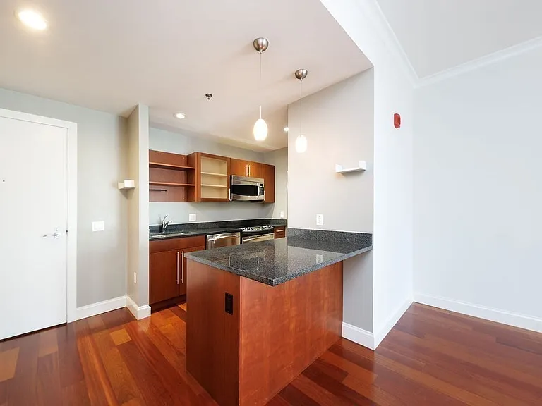 20 2nd St #324 — Photo 9