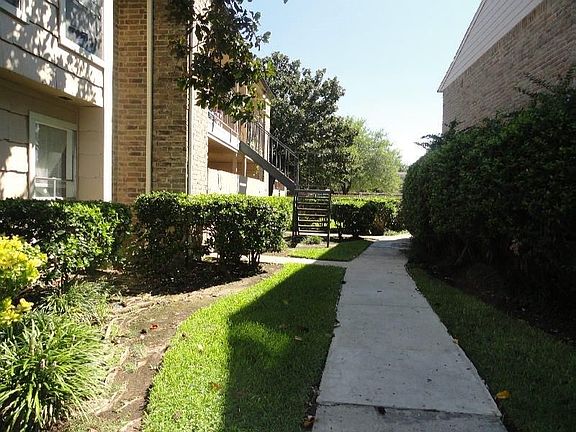 3rd image of 8201 Richmond Ave APT 48