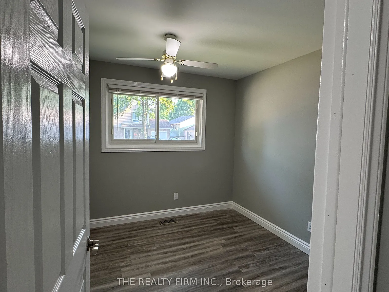 3 bed, $2,000 — Photo 4