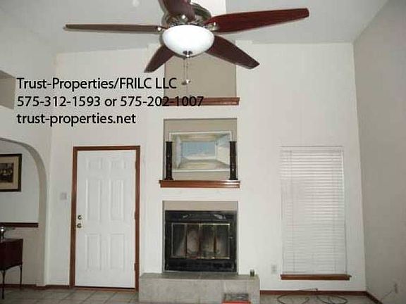 Living Room w/ FP