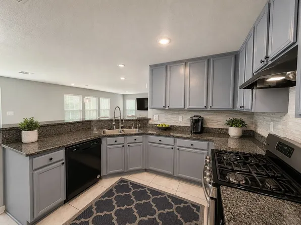 125 Copper Pine Ave, North Las Vegas, NV 89031