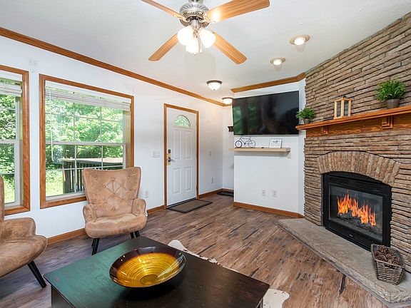4th image of 89 Townsend Brook Road