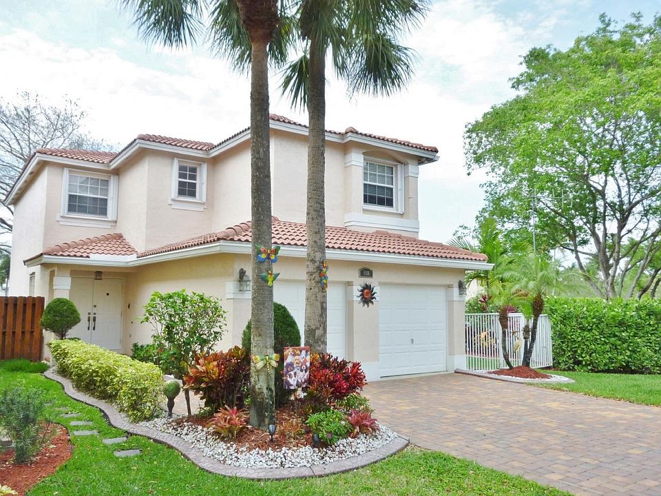 1st image of 9801 Fairway Cove Ln