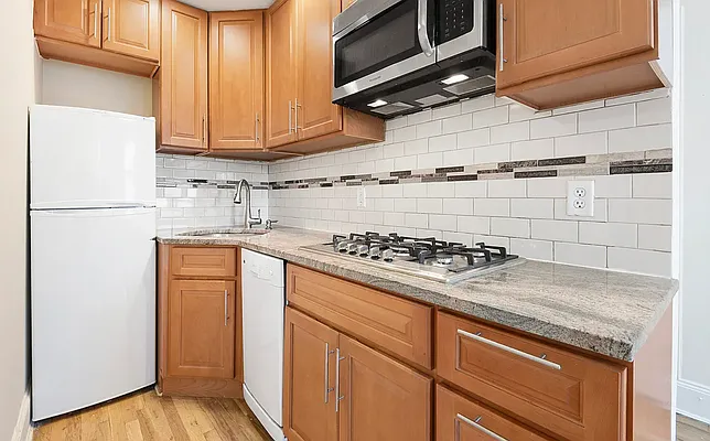 Rented by Ivey North LLC | media 9