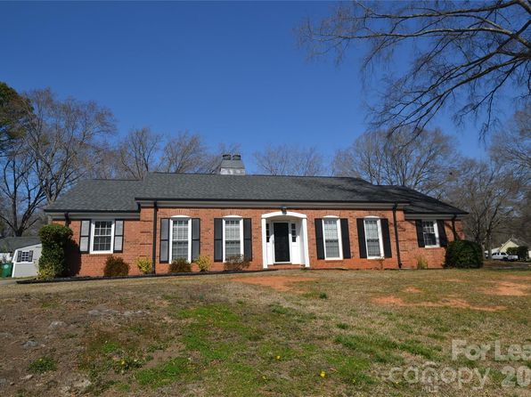 100 Old Farm Ct
