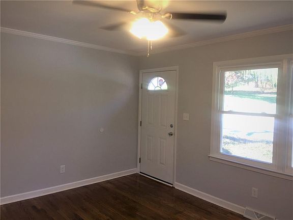 2nd image of 315 Lang Ct