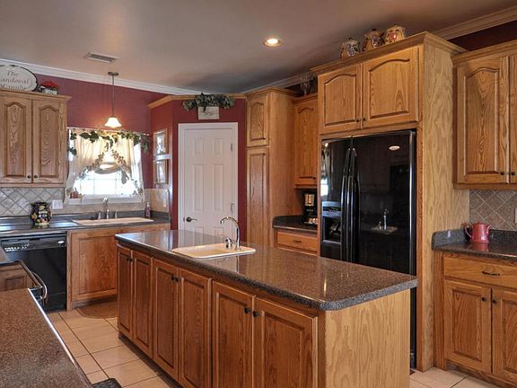 3rd image of 4210 Estates Dr