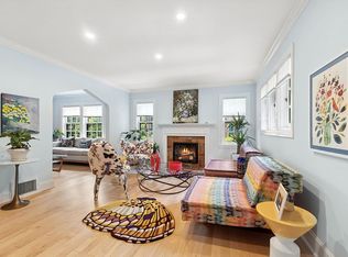 9 Whitson St, Forest Hills, NY 11375