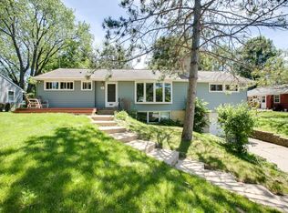 2062 Roth Pl, White Bear Lake, MN 55110
