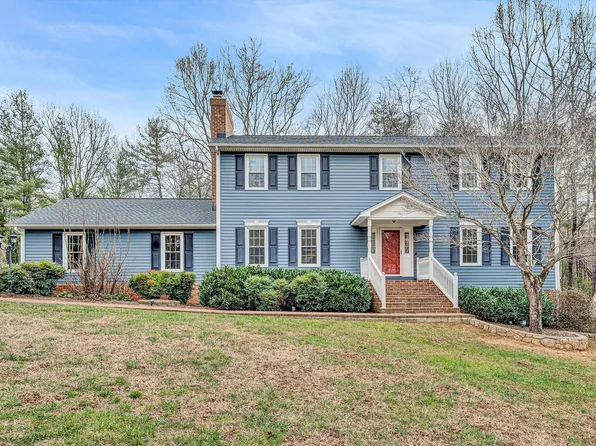 6467 Poages Mill Dr, Roanoke, VA 24018