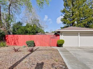 907 Embarcadero Rd, Palo Alto, CA 94303