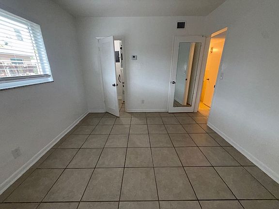 5th image of 360 SE 12th Ave #3