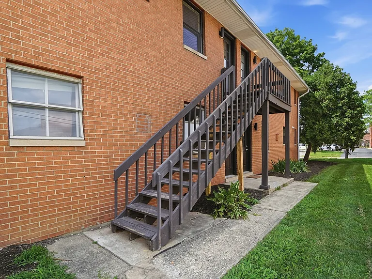 1545 King Ave #D — Photo 26