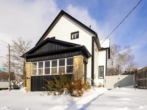 64 Lancaster St W, Kitchener, ON N2H 4T2