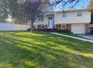 37 Addoms St, Plattsburgh, NY 12901