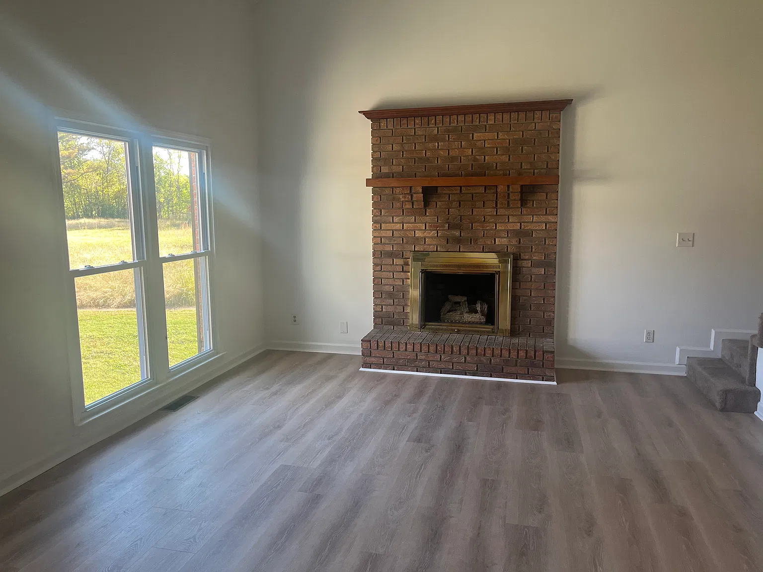 3 bed, 1500 sqft, $1,900 — Photo 2