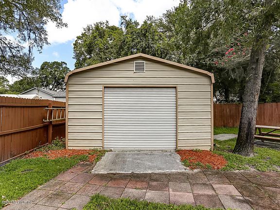 4th image of 5325 Scattered Oaks Ct