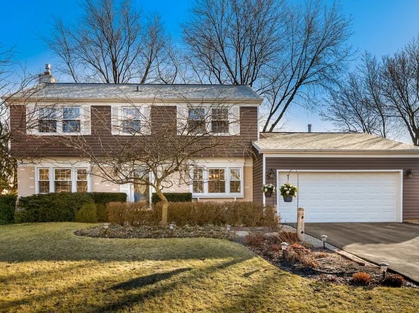 640 Silver Rock Ln, Buffalo Grove, IL 60089