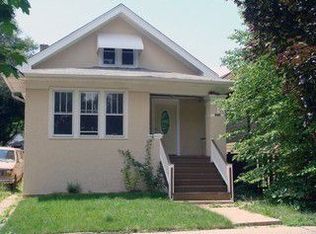 643 N Humphrey Ave, Oak Park, IL 60302