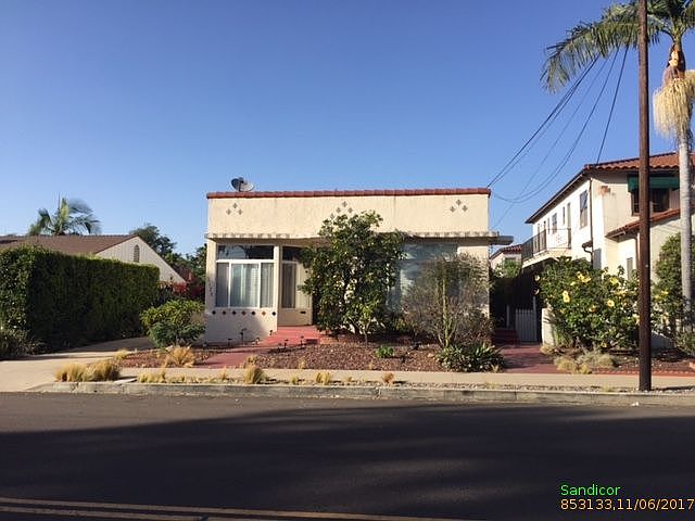 1st image of 1428 Upas St #30