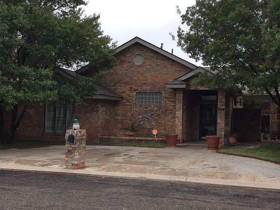 2nd image of 114 Fannin Ave