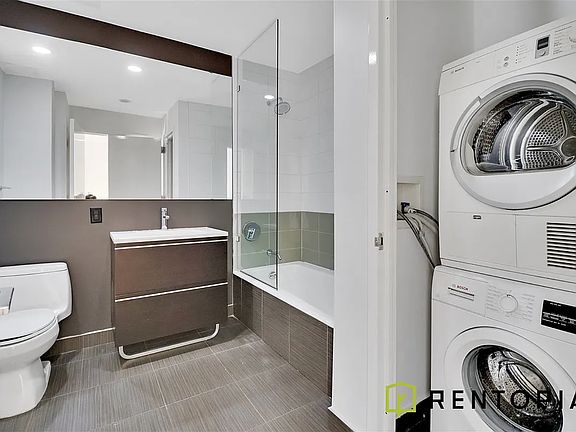 5th image of 2-26 50th Ave #7G