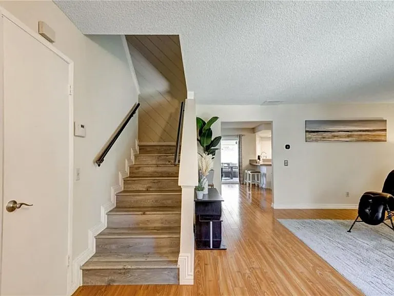 44600 La Paz Rd — Photo 8