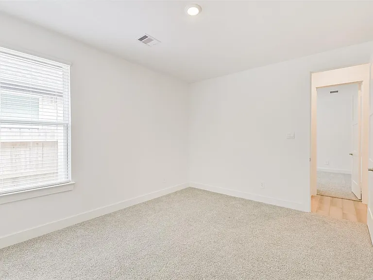218 Springfield Terrace Ct — Photo 22