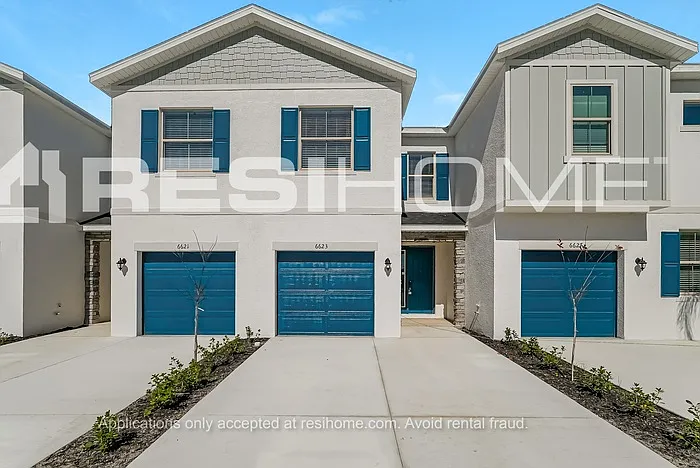 28447 Wave Crest Pl — Photo 1