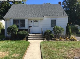 164 14th St, Cresskill, NJ 07626