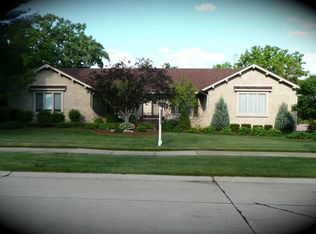 6450 Shagbark Dr, Troy, MI 48098
