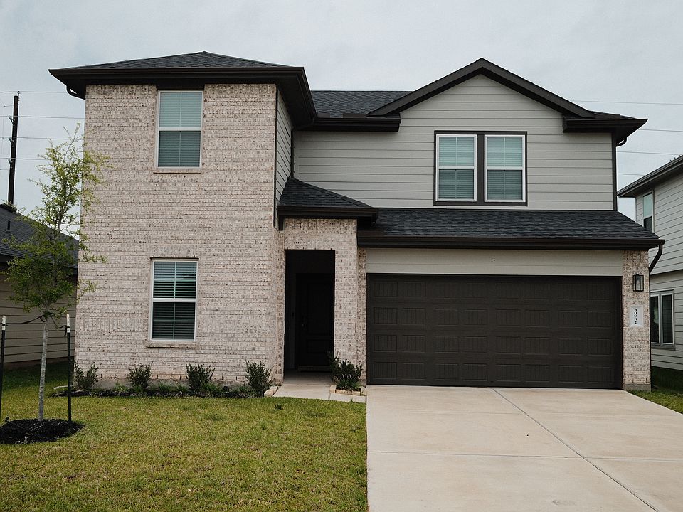 2-car garage + 4-car Parking lot.