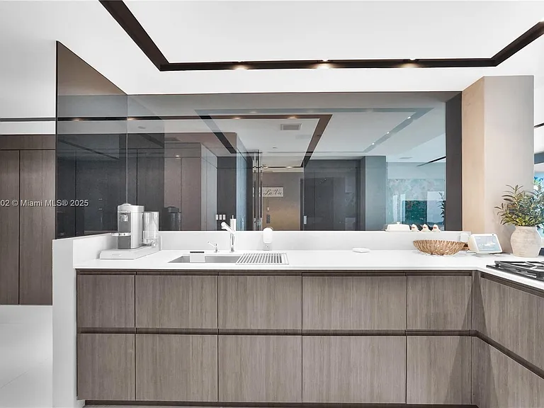 3535 S Ocean Dr #2104 — Photo 49